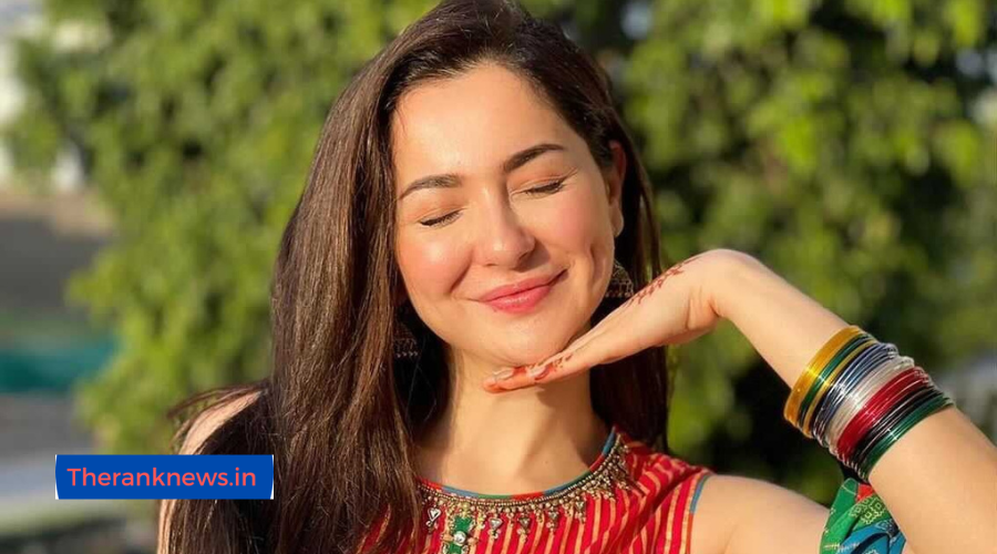 Hania Aamir Age, Net Worth, Affairs, Career, Family, Biography and More